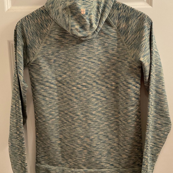 Sweaty Betty Spacedye Hooded Baselayer Top - NWT - Size Medium - Terrain Green - Picture 10 of 12